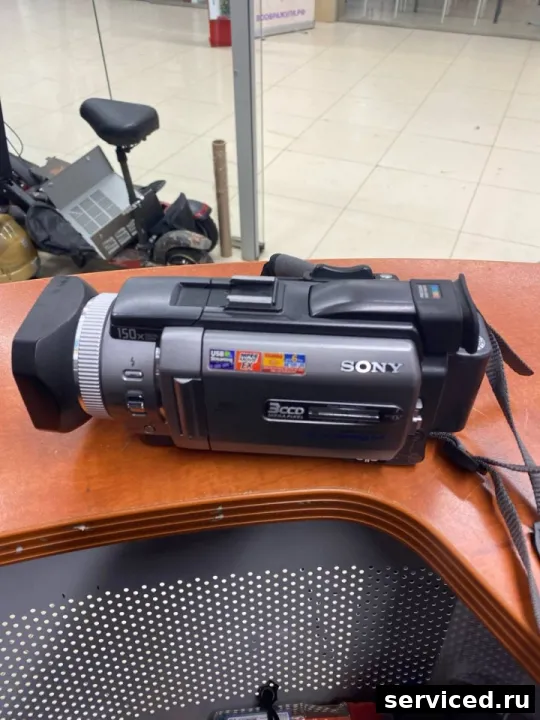 Видеокамера VHS Sony dcr-trv940e